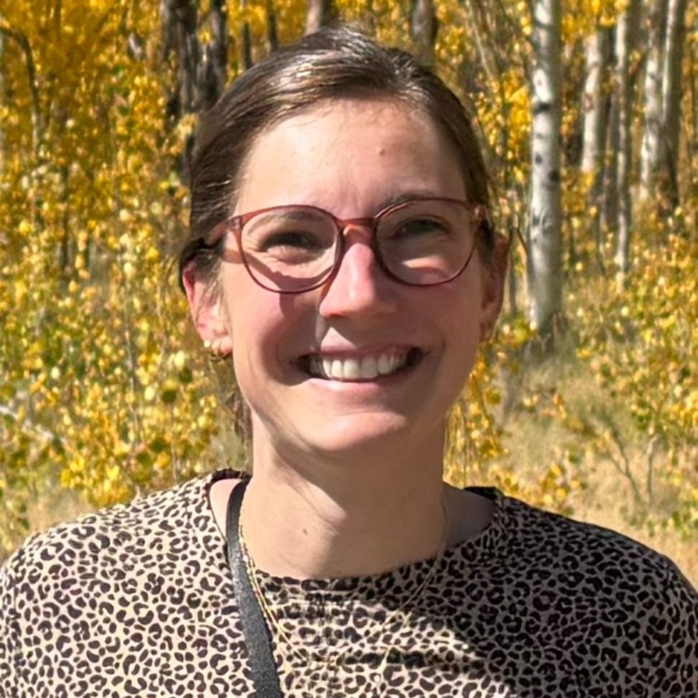 Meet your Posher, Becca